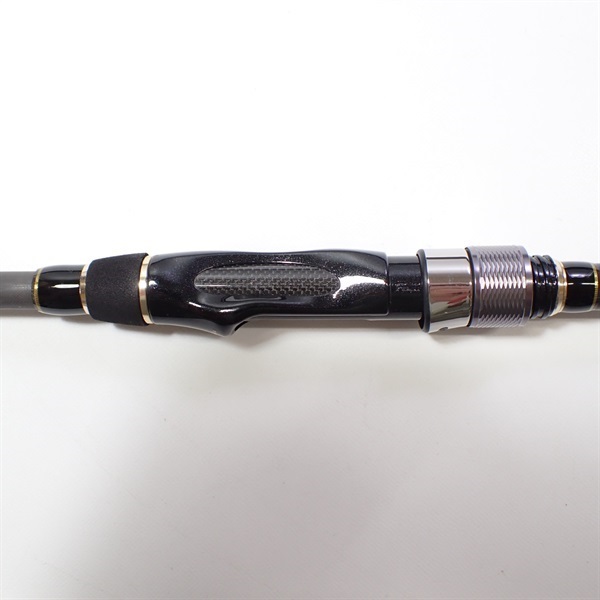 １７アウトバックＮＳ８６６ＭＬ